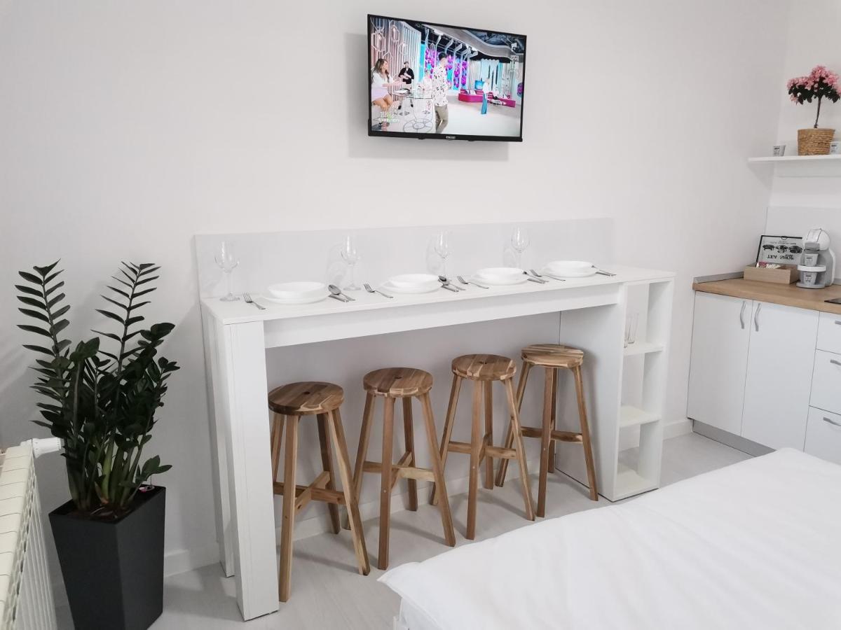 Villa Casuta Cu Tei Oradea Zimmer foto